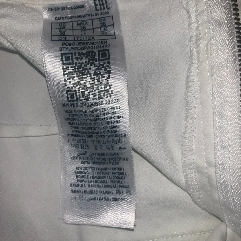 Guess Los Angeles White Cigarette Pants - 28 - Mint Condition - wore once - Picture 6 of 7